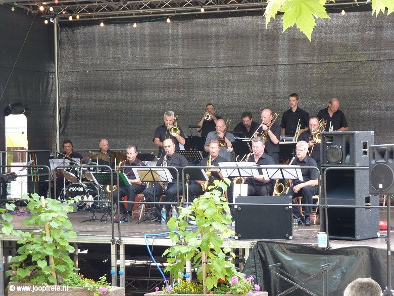 Rudesheim: Big-band op het plein
